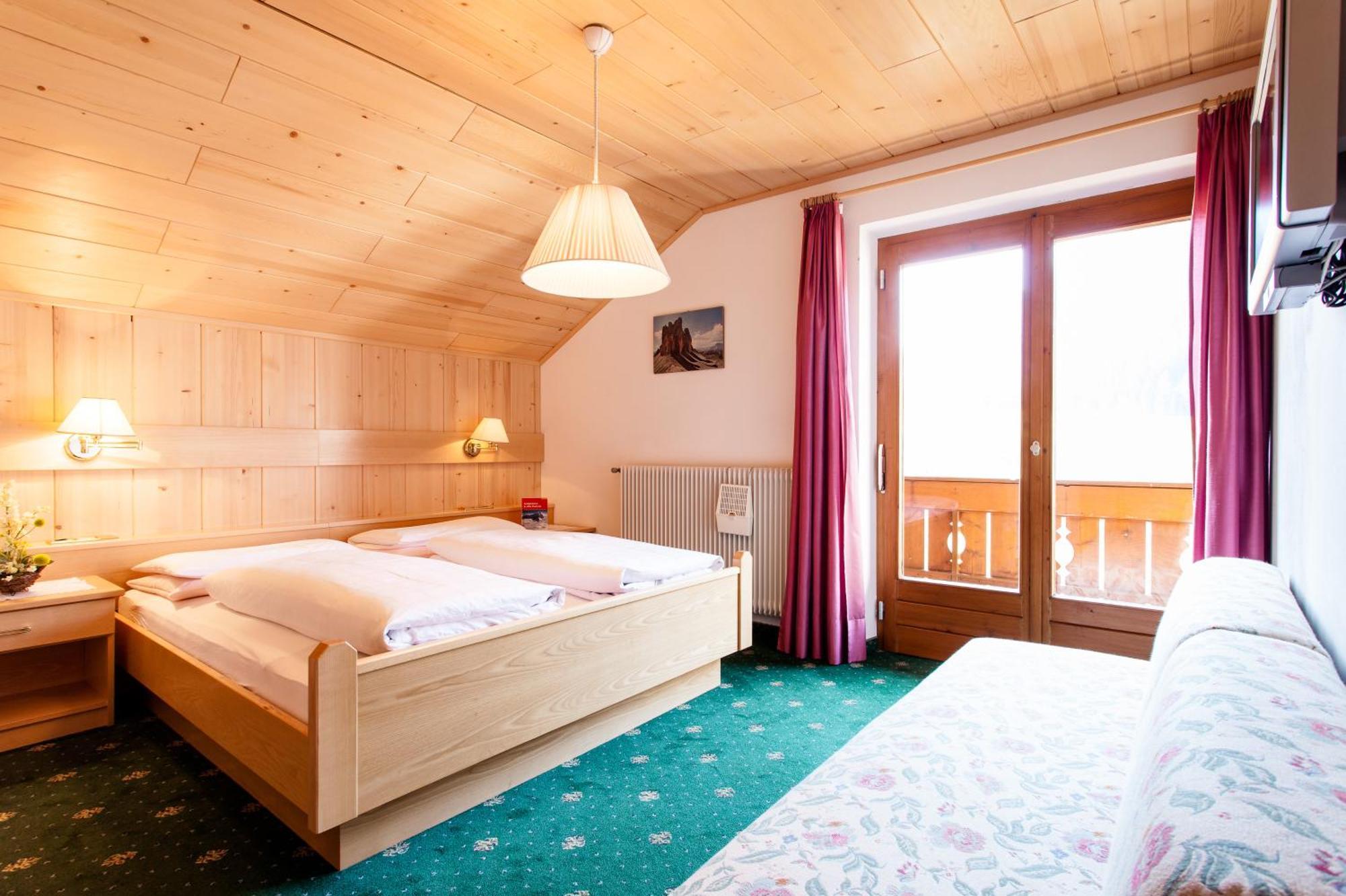 Gasthof Tuscherhof Braies  Bagian luar foto