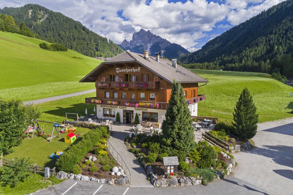 Gasthof Tuscherhof Braies  Bagian luar foto