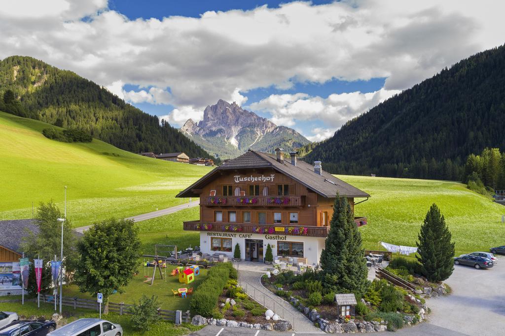 Gasthof Tuscherhof Braies  Bagian luar foto